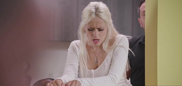 The beautiful Vittoria has sex with two plumbers