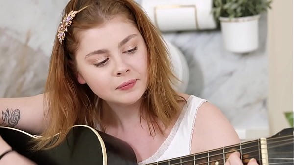 Girl guitarist has anal sex