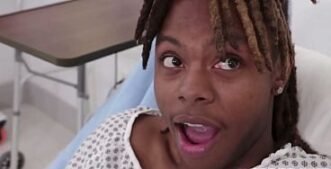 Nurse specialized in giving ass